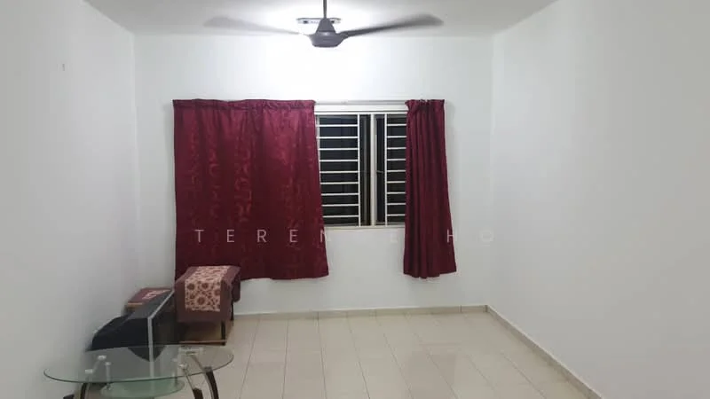 Living features: white painted walls, ceramic tile flooring, 5-blade ceiling fan, floor-to-ceiling window, red curtains, glass coffee table, wooden bench, window with metal grille.
