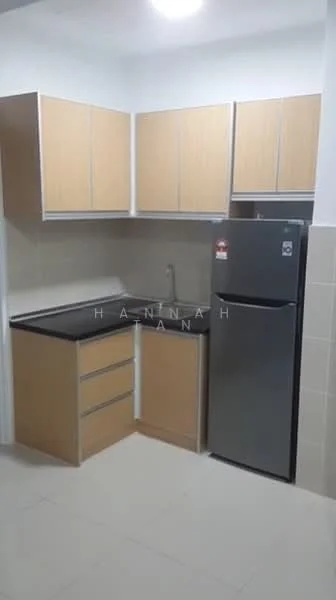 Kitchen features: light wood cabinetry, black countertop, stainless-steel fridge, single-bowl stainless-steel sink, chrome pull-down faucet, ceramic tile flooring, white tiled backsplash, upper cabinets with doors, lower cabinets with drawers; style: modern.