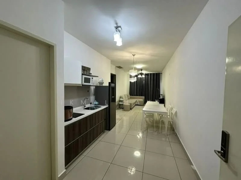 Kitchen features: white cabinets, black countertop, stainless-steel sink, chrome pull-down faucet, built-in microwave, freestanding fridge, ceramic tile flooring, recessed downlights, wall-mounted cabinets, open shelving, kitchen island, dining table with white chairs, ceiling fan with light; style: modern.