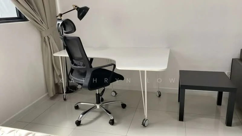 Study features: white desk with wheels, black ergonomic office chair, table lamp with adjustable arm, light-colored walls, large window with natural light, curtains, black side table, glossy tile flooring; style: modern.