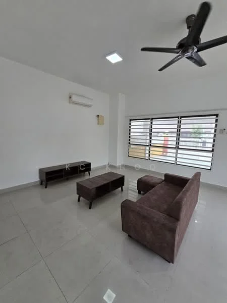 Living features: light grey tiled flooring, white painted walls, 5-blade ceiling fan, wall-mounted split AC, large windows with horizontal slats, brown fabric sofa, dark wood coffee table, dark wood TV console; style: modern.