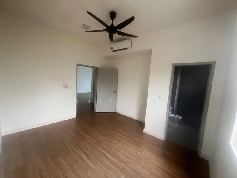 Room features: light brown laminate flooring, white painted walls, ceiling fan, wall-mounted split AC, door to bathroom, door to another room, large window with natural light; style: modern.