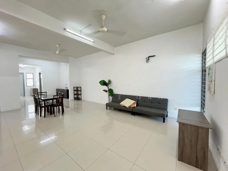 Chimes, Bandar Saujana Putra, Tanjong Duabelas — view 2 of 5 — for Rent
