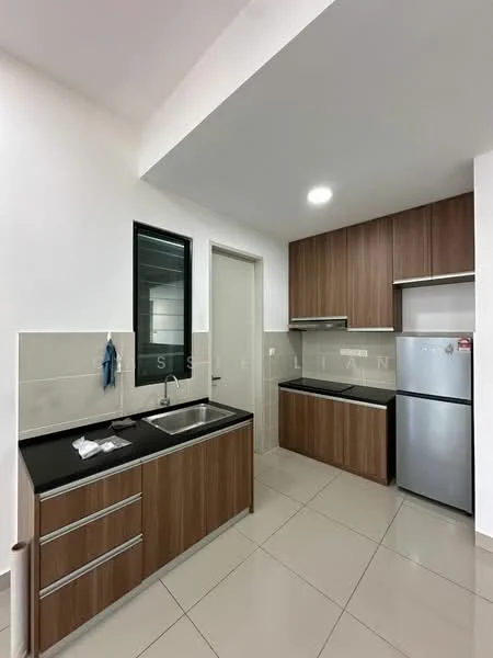 Kitchen features: single-bowl stainless-steel sink, chrome pull-down faucet, black countertop, brown wooden cabinetry, built-in refrigerator, freestanding range oven, ceramic tile flooring, recessed LED downlights, wall-mounted cabinet, grey tiled backsplash, window above sink; style: modern.