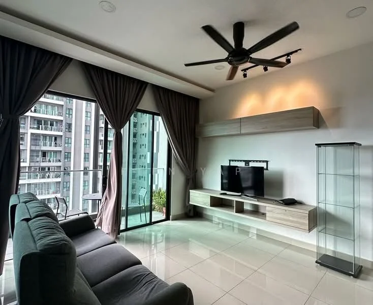 Living features: 3-seater fabric sofa in dark grey, ceiling fan with integrated light, wall-mounted TV, TV console in light wood, glass display cabinet, floor-to-ceiling windows, sliding glass door, curtains in dark grey, white painted walls, glossy tile flooring, recessed downlights; style: modern; view: city.