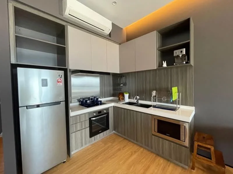 Kitchen features: stainless-steel fridge, built-in oven, 4-burner gas hob, single-bowl stainless-steel sink, chrome pull-down faucet, white quartz countertop, grey upper cabinets, wood lower cabinets, microwave, exhaust hood, wall-mounted split AC, wood laminate flooring; style: modern.