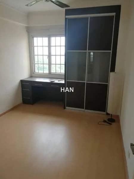 Study features: wooden flooring, white painted walls, large window with grid pattern, built-in wardrobe with sliding doors, desk with drawers, floor lamp, ceiling fan; style: modern.