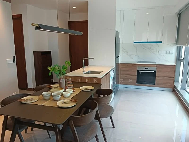 Kitchen features: white cabinets, brown wood lower cabinets, marble backsplash, stainless-steel sink, chrome pull-down faucet, built-in oven, stainless-steel range hood, 4-burner gas hob, white countertop, recessed downlights, floor-to-ceiling windows, dining table with 6 chairs, decorative plant on table; style: modern; view: city.