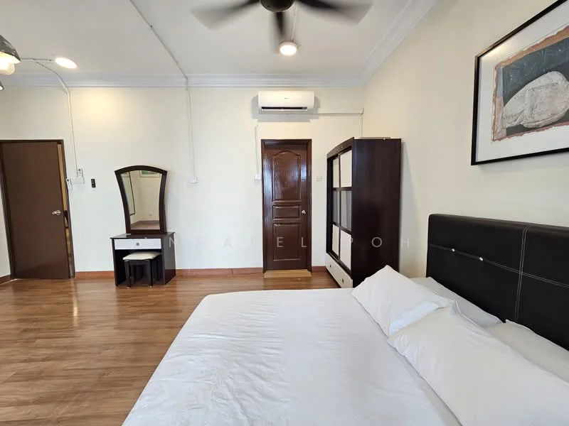 Bedroom features: queen-size bed, upholstered headboard, wooden flooring, ceiling fan, wall-mounted air conditioning unit, built-in wardrobe, dressing table with mirror, decorative artwork on wall; style: modern.