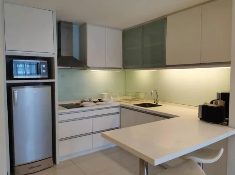 Kitchen features: white cabinetry with glass-front upper cabinets, stainless-steel fridge, built-in oven, 4-burner gas hob, single-bowl stainless-steel sink, chrome pull-down faucet, white quartz countertop, tile backsplash, open shelving, breakfast bar with seating, recessed LED downlights, ceramic tile flooring; style: modern.