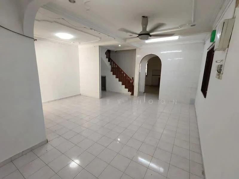 Corner, 2 Storey Terrace, Taman Klang Utama, Kapar