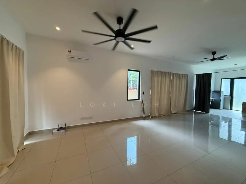 Living features: white painted walls, glossy ceramic tile flooring, 2 ceiling fans, 1 wall-mounted split AC, large window with black frame, curtains in beige and black, open layout to adjacent kitchen, recessed lighting; style: modern.