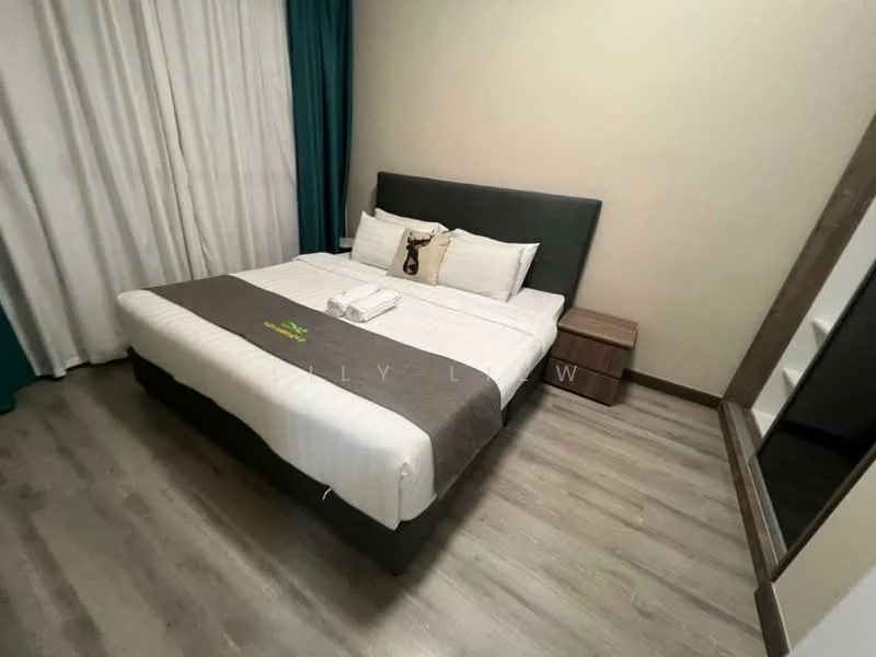 Bedroom features: queen-size bed, upholstered headboard, white bedding, decorative pillows, bedside table, laminate flooring, curtains in teal, neutral wall color, built-in wardrobe; style: modern.
