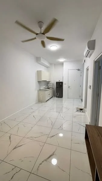 Room features: white painted walls, marble tile flooring, 5-blade ceiling fan, recessed downlights, kitchen cabinetry in light color, stainless-steel fridge, kitchen countertop, sink, wall-mounted air conditioning unit, main entrance door, interior doors, floor-to-ceiling windows, open layout; style: modern.