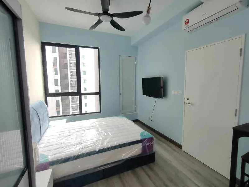 Bedroom features: queen-size bed with mattress, light blue painted walls, wooden flooring, 5-blade ceiling fan, wall-mounted TV, floor-to-ceiling window, blackout curtains, built-in wardrobe, air conditioning unit; style: modern; view: city.