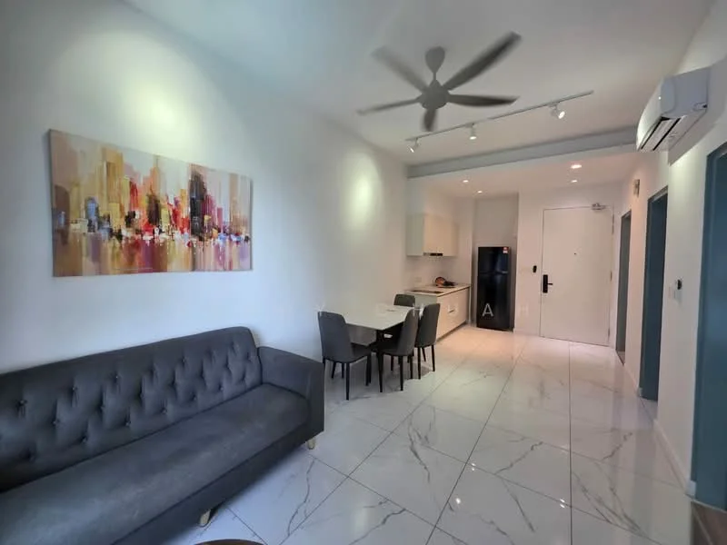 Living features: grey fabric sofa, marble tile flooring, 5-blade ceiling fan, recessed downlights, wall-mounted air conditioning unit, abstract artwork on wall, dining table with four chairs, kitchen area with cabinetry, black refrigerator, white walls; style: modern.