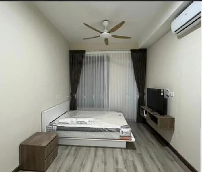 Bedroom features: queen-size bed, wooden bedside table, wall-mounted TV, TV console, 5-blade ceiling fan, wall-mounted split AC, floor-to-ceiling windows, sheer curtains, dark curtains, laminate flooring, light beige painted walls; style: modern.