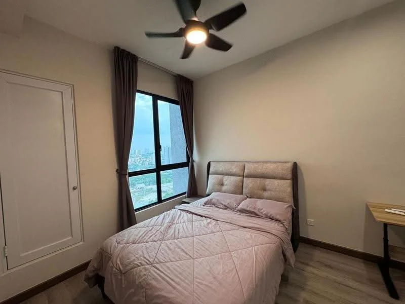 Bedroom features: queen-size bed with upholstered headboard, light purple bedding, floor-to-ceiling window, city view, curtains in dark brown, wooden flooring, ceiling fan with 5 blades, nightstand, built-in wardrobe with sliding door, decorative wall, light fixture; style: modern; view: city.