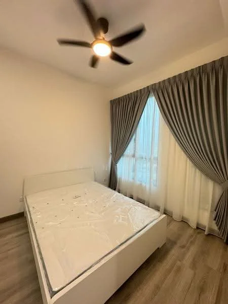 Bedroom features: queen-size bed, white bed frame, 5-blade ceiling fan with light, floor-to-ceiling window, sheer curtains, blackout curtains, light wood flooring, plain white walls; style: modern.