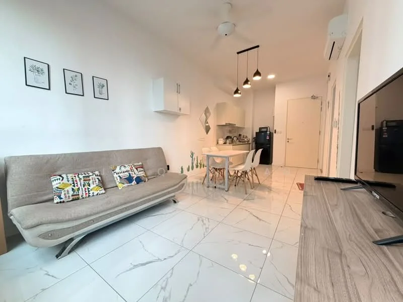 Living features: 3-seater fabric sofa in beige, decorative cushions with colorful patterns, white walls, marble tile flooring, ceiling fan, wall-mounted TV, TV console in light wood, dining table with 4 chairs, kitchen area visible in background, recessed lighting, open layout, decorative wall art; style: modern.