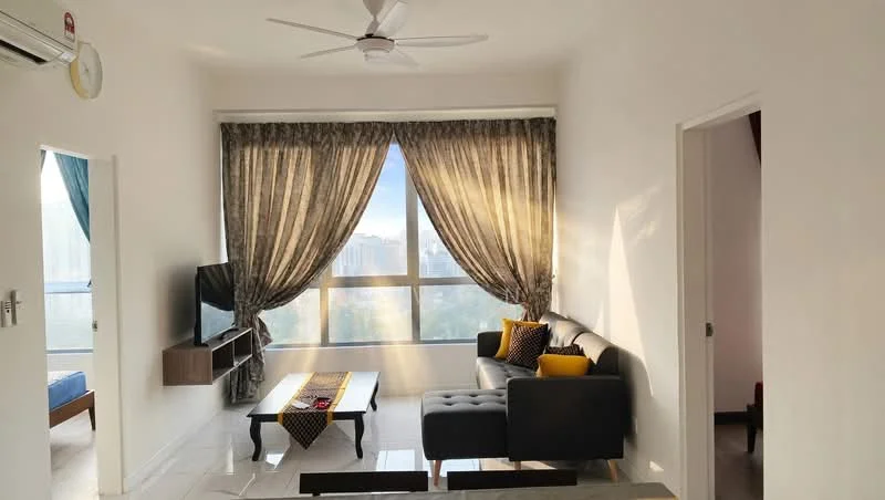 Living features: 3-seater fabric sofa in black, coffee table with decorative runner, floor-to-ceiling windows, curtains with floral pattern, wall-mounted TV, TV console, ceiling fan with light, light-colored walls, tile flooring; style: modern; view: city.