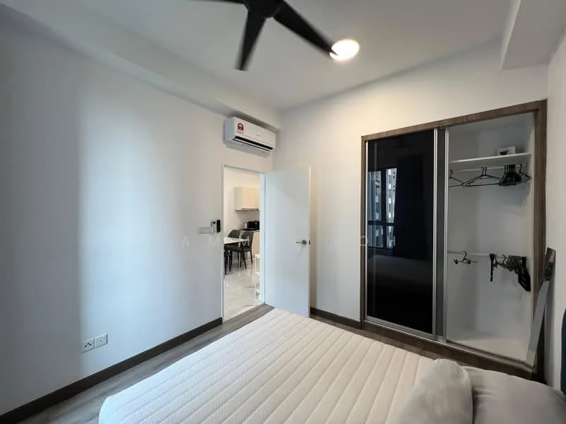 Bedroom features: white painted walls, wooden flooring, 5-blade ceiling fan, wall-mounted split AC, built-in wardrobe with sliding doors, window with city view, queen-size bed, nightstand; style: modern; view: city.