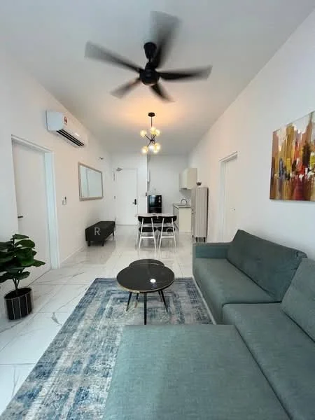 Living features: 3-seater fabric sofa in teal, round coffee table with black top, area rug with geometric pattern, 5-blade ceiling fan with light, wall-mounted air conditioning unit, wall mirror, decorative wall art, plant in ceramic pot, dining table with 4 chairs, kitchenette visible in background; style: modern.