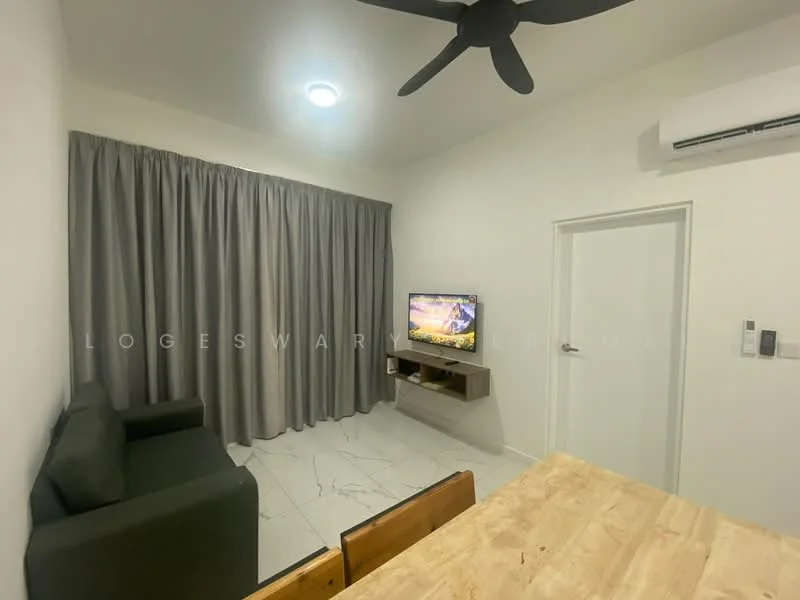 Living features: grey fabric sofa, wooden dining table, flat-screen TV, wall-mounted TV console, light-colored tiled flooring, white painted walls, curtains in light grey, ceiling fan with light, air conditioning unit; style: modern.