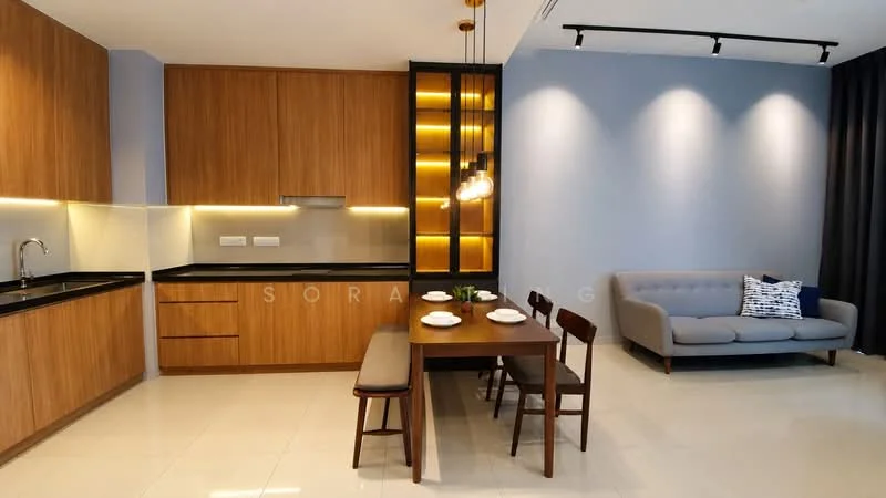 Kitchen features: wood cabinetry, black countertop, stainless-steel sink, chrome pull-down faucet, built-in oven, freestanding range oven, recessed LED downlights; style: modern. Dining features: wood dining table, bench seating, 4 dining chairs, decorative pendant lighting; style: modern. Living features: 3-seater fabric sofa in grey, decorative cushions, wall-mounted TV, area rug, recessed lighting; style: modern.