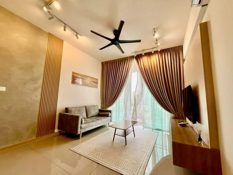 Living features: 3-seater fabric sofa in grey, coffee table with wooden legs, wall-mounted TV, TV console with wooden finish, area rug with geometric pattern, 5-blade ceiling fan with light, floor-to-ceiling windows, curtains in beige, accent wall with textured finish, recessed downlights; style: modern; view: city.