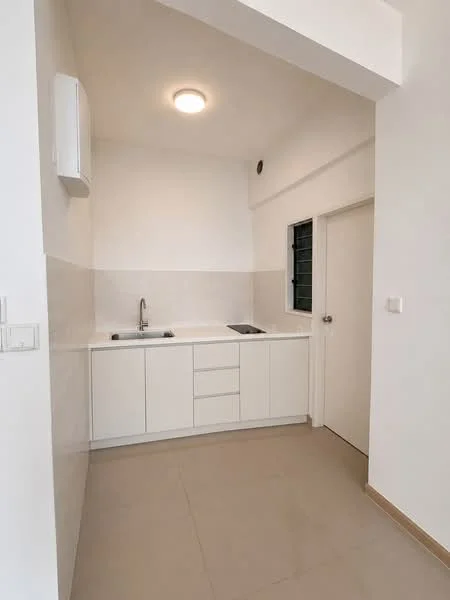 Kitchen features: white cabinetry with flat-panel doors, single-bowl stainless-steel sink, chrome pull-down faucet, white tiled backsplash, grey tiled flooring, built-in stove, wall-mounted kitchen hood, recessed ceiling light; style: modern.