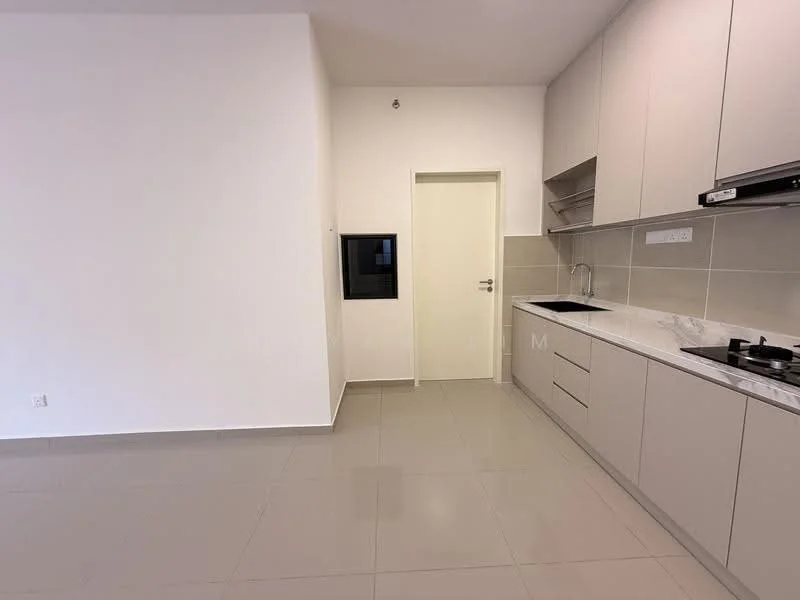 Kitchen features: light grey cabinetry, white marble countertop, stainless-steel sink, chrome pull-down faucet, built-in oven, 4-burner gas hob, tile backsplash, grey tile flooring, wall-mounted kitchen shelf, recessed downlights; style: modern.