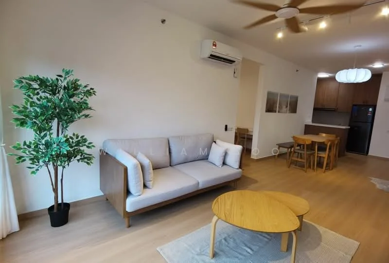 Living features: 3-seater fabric sofa in light grey, wooden coffee table, area rug, ceiling fan with light, wall-mounted air conditioning unit, decorative indoor plant, wooden dining table for 4, wooden dining chairs, light wood flooring, white painted walls, recessed lighting; style: modern.