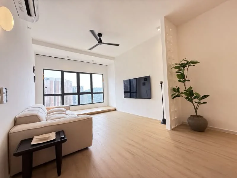 Living features: 3-seater fabric sofa in cream, floor-to-ceiling windows, wooden flooring, 5-blade ceiling fan with light, wall-mounted TV, decorative plant in ceramic pot, light-colored painted walls, built-in shelving, wooden platform, recessed downlights; style: modern; view: city.