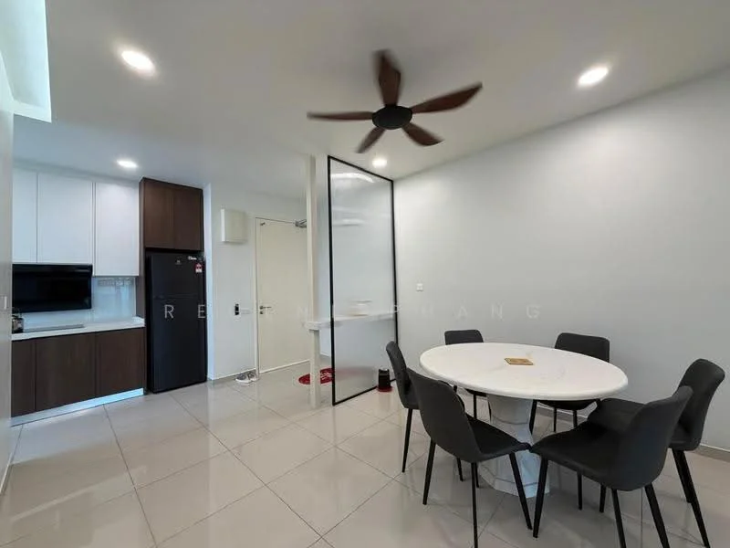 Dining features: round dining table, 6 upholstered dining chairs, ceiling fan with 5 blades, white walls, tile flooring, recessed LED downlights, open layout to kitchen, black refrigerator, built-in kitchen cabinetry, microwave, kitchen countertop, glass partition, door to hallway; style: modern.
