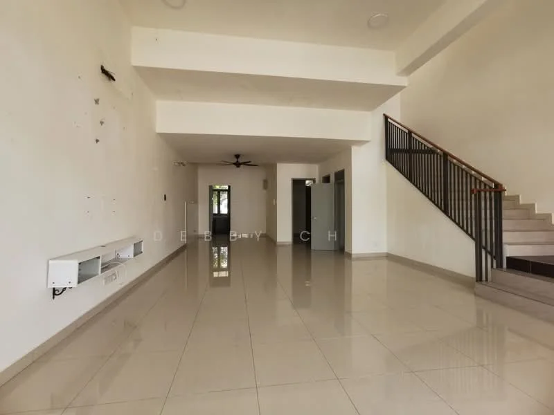 Living features: white painted walls, polished ceramic tile flooring, 5-blade ceiling fan, staircase with wooden handrail, wall-mounted air conditioning unit, large windows for natural light, open layout, high ceiling; style: modern.