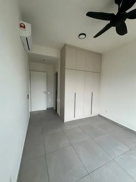 Room features: light grey tile flooring, white painted walls, 5-blade ceiling fan, wall-mounted split AC, built-in wardrobe with sliding doors, door leading to hallway, recessed ceiling light; style: modern.