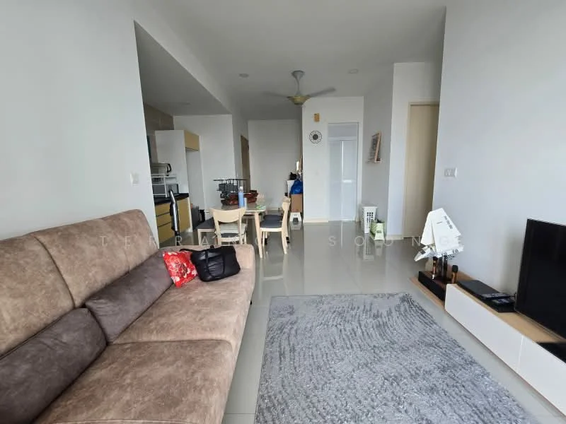 Living features: 3-seater fabric sofa in brown, area rug with geometric pattern in grey, wall-mounted TV, TV console in white, ceiling fan, large window with natural light, decorative throw pillows, open layout to dining area, light grey tiled flooring; style: modern. Dining features: 4-seater dining table, wooden dining chairs, light fixture above dining table, open layout to living area; style: modern. Kitchen features: kitchen cabinets in light wood, stainless-steel sink, built-in oven, stove with hood, countertop in light color, open layout to living area; style: modern.