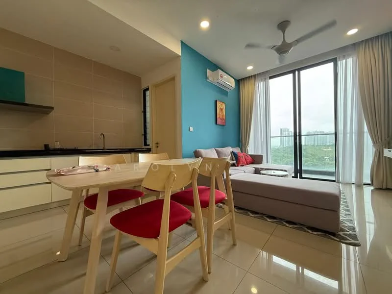 Living features: sofa in light grey fabric, coffee table, dining table with 4 wooden chairs in light wood and red upholstery, floor-to-ceiling windows, curtains in light fabric, wall-mounted air conditioning unit, light grey wall with blue accent wall, recessed downlights, polished tile flooring, decorative rug, view of greenery outside; style: modern; view: garden.
