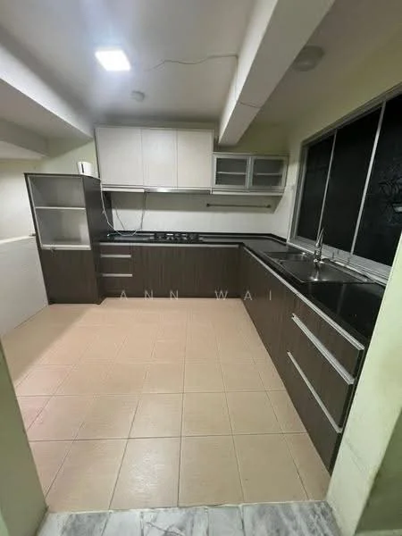 Kitchen features: L-shaped kitchen layout, dark wood cabinetry, white upper cabinets, black granite countertop, double-bowl stainless-steel sink, chrome pull-down faucet, built-in gas stove with 5 burners, tile backsplash, ceramic tile flooring, large window for natural light, overhead LED lighting; style: modern.