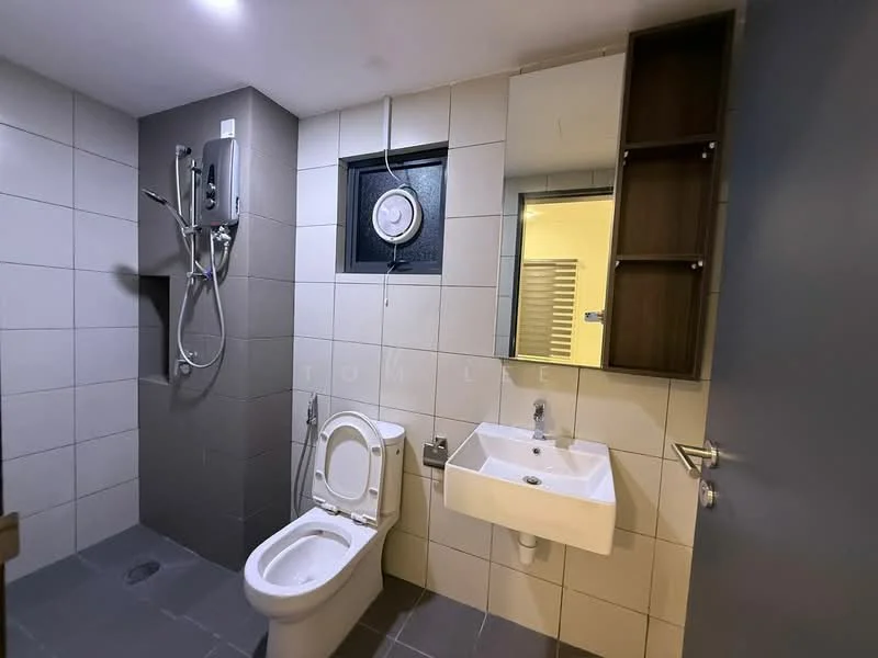 Bathroom features: white wall tiles, grey accent wall, floor-to-ceiling tiles, single-sink vanity with wall-mounted faucet, mirror above sink, toilet, shower area with handheld shower, heated towel rail, sliding glass door, grey floor tiles; style: modern.