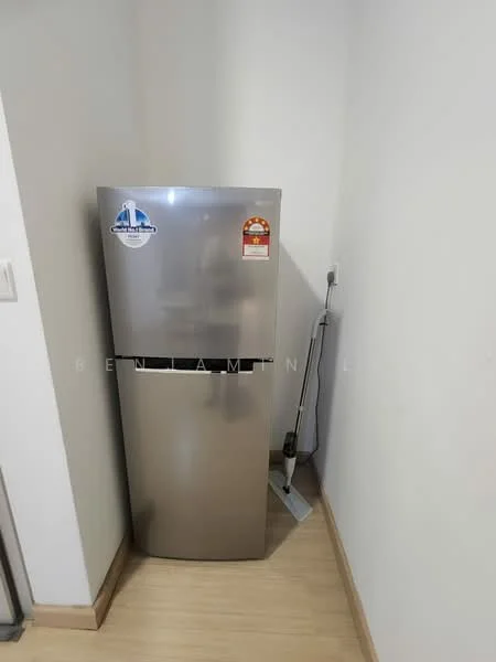 Room features: stainless-steel fridge.