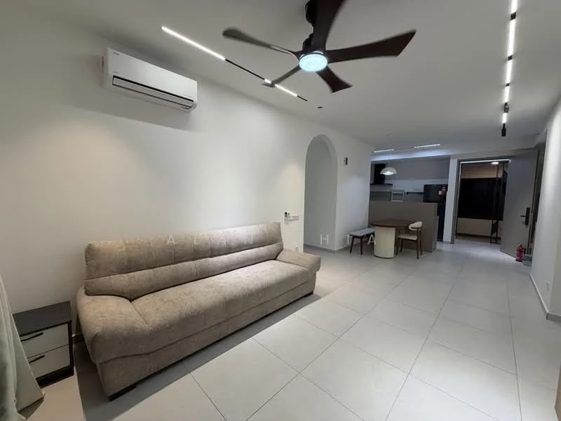 Living features: 3-seater fabric sofa in beige, wall-mounted split AC, 5-blade ceiling fan with light, recessed LED downlights, tile flooring, neutral painted walls, dining table with chairs, open layout to kitchen, arched doorway, side table; style: modern.
