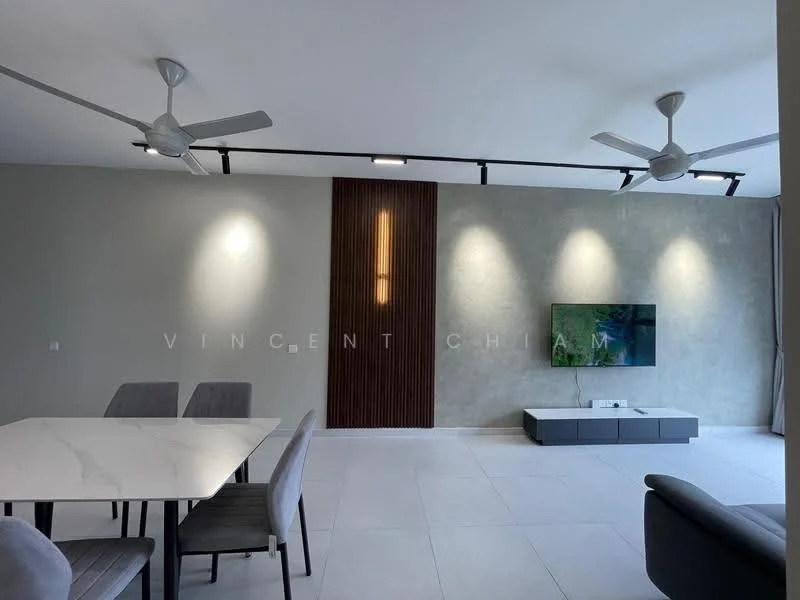 Living features: 5-blade ceiling fan with light, 5-blade ceiling fan with light, wall-mounted TV, grey TV console, light grey tiled flooring, textured accent wall, recessed lighting, dining table with marble top, 4 upholstered dining chairs, large windows with sheer curtains, neutral painted walls; style: modern.