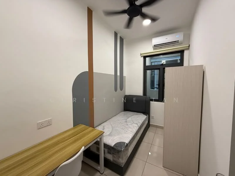 Bedroom features: single bed, wooden study desk, white chair, wall-mounted split AC, ceiling fan, grey accent wall, white painted walls, glossy tile flooring, window with black frame, built-in wardrobe; style: modern.