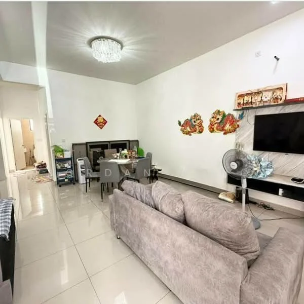 Living features: grey fabric sofa, chandelier, wall-mounted TV, TV console, dining table for 6, decorative wall art, ceramic floor tiles, ceiling fan, open layout, white painted walls, large windows, area rug; style: modern.