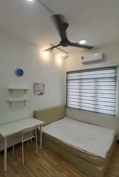 Bedroom features: queen-size bed, upholstered headboard, study desk, 5-blade ceiling fan with light, wall-mounted air conditioning unit, floor-to-ceiling window, roller blinds, laminate flooring, white painted walls, decorative wall clock; style: modern.