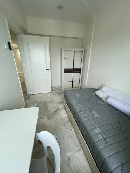 Bedroom features: single bed with grey mattress, white bed frame, built-in wardrobe with sliding doors, white walls, marble tile flooring, ceiling fan, study desk, white chair; style: modern.