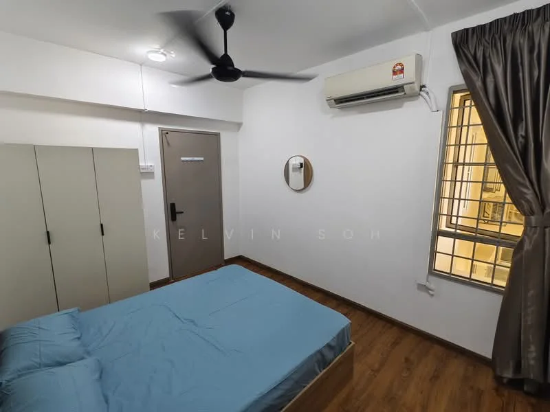 Bedroom features: queen-size bed with blue bedding, wooden flooring, white painted walls, ceiling fan, wall-mounted air conditioning unit, window with security grille, curtains in grey, built-in wardrobe with sliding doors, light fixture on ceiling; style: modern.