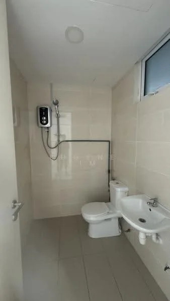 Bathroom features: white tiled walls, light beige floor tiles, one-piece toilet, chrome basin mixer faucet, wall-mounted shower head, shower with glass partition, small window for natural light, built-in shower shelf; style: modern.
